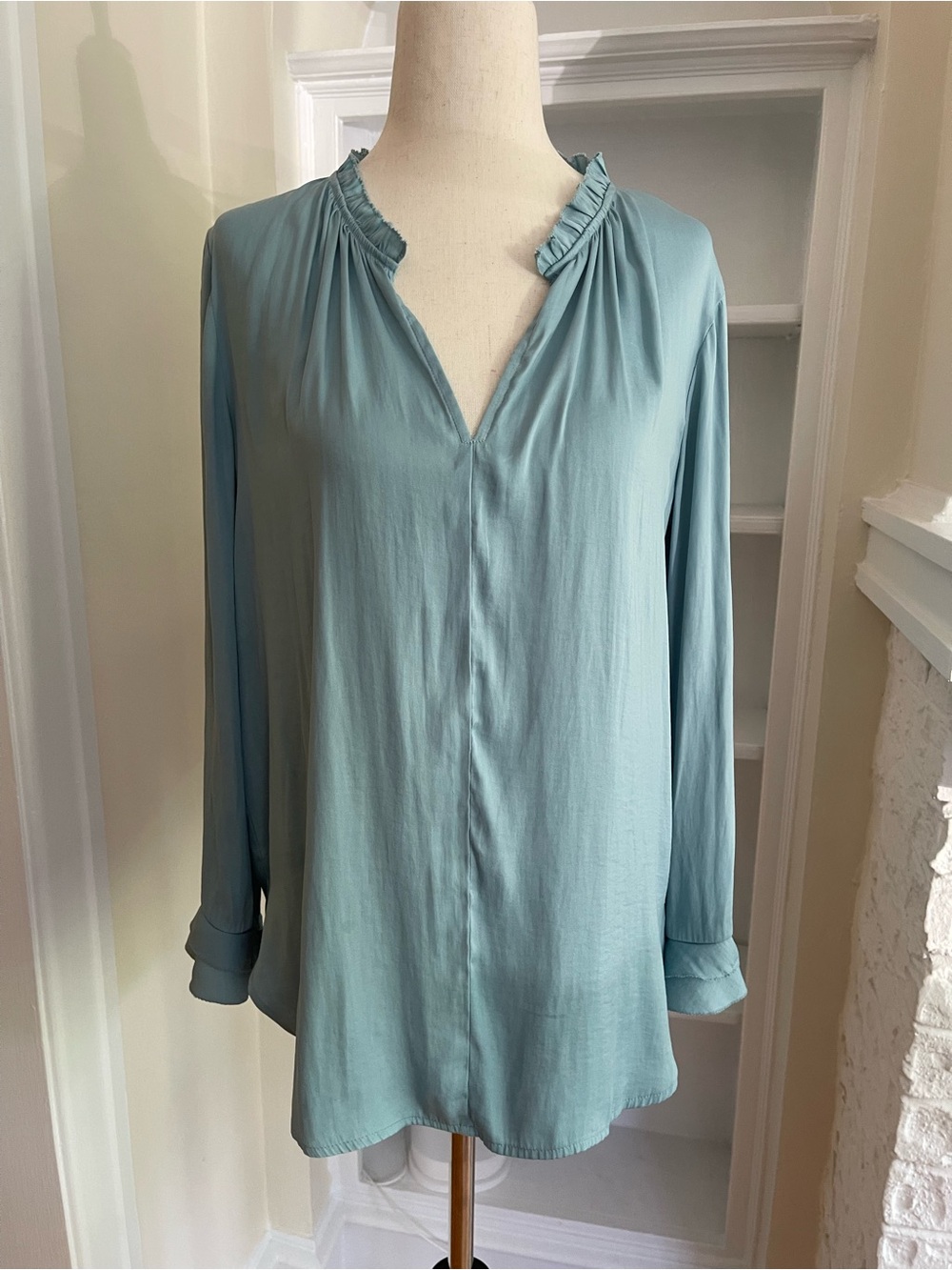 LOFT Seafoam Ruffled V-Neck Long Sleeve Blouse